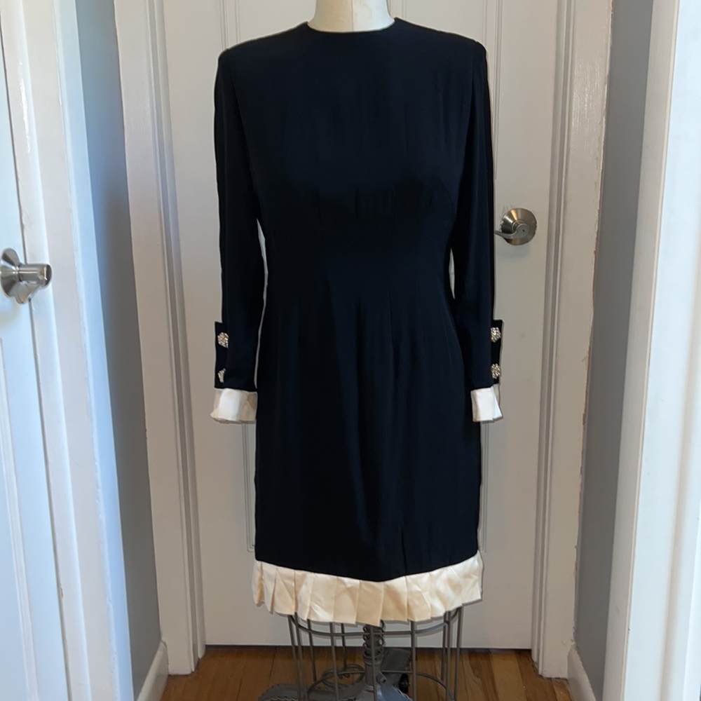 Vintage 100% Silk The Cunningham Collection Black & Cream Dress Size 10